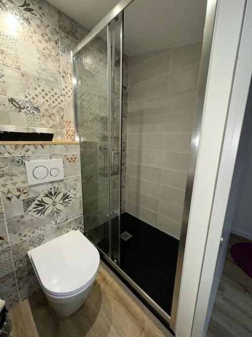 Ferienwohnung Chez Bardot Le Puy-en-Velay Exterior foto